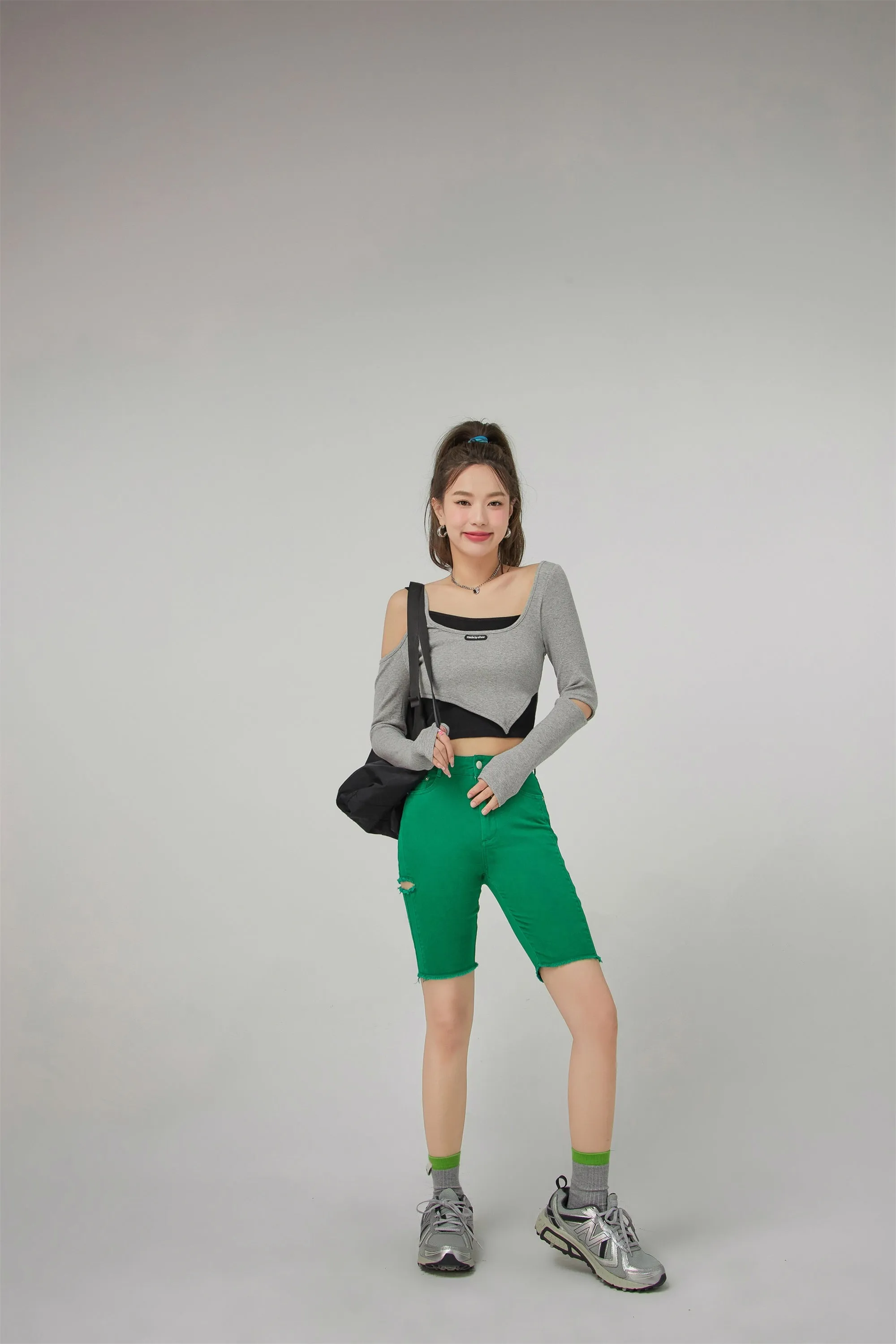 2-Layer Unbalanced Long-Sleeved Top