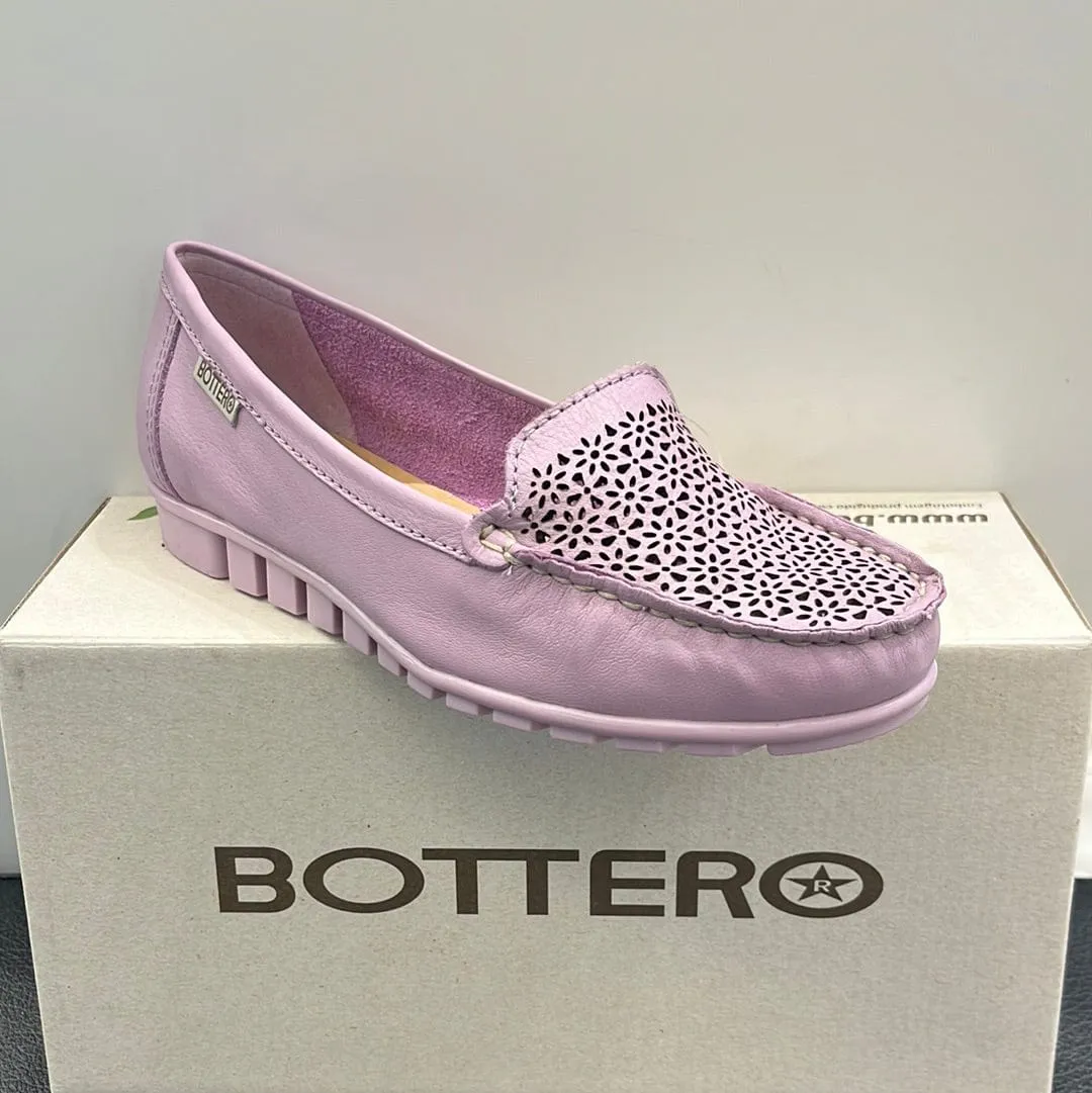 Bottero Women's Ibis Slip On Loafers- Lilac