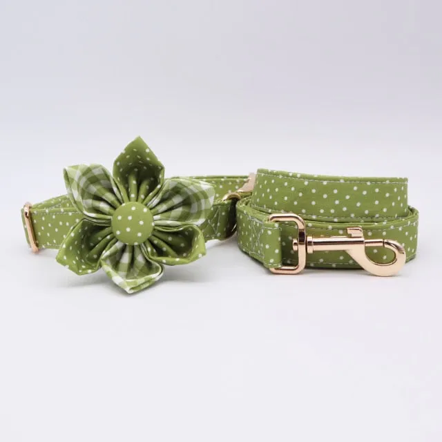 Classic Green Polka Dots Flower Collar And Leash Set: Personalized