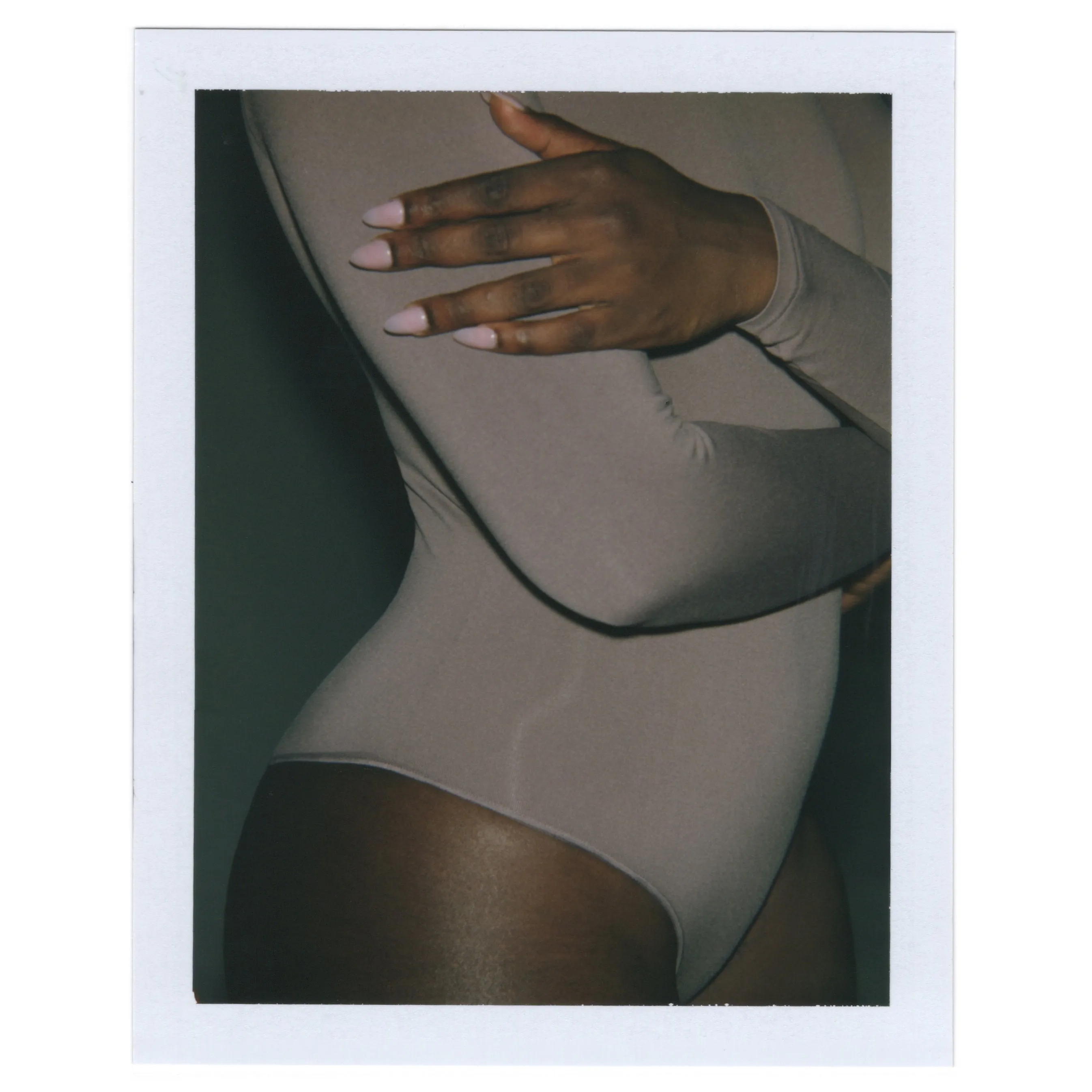 ESSENTIAL CREW NECK LONG SLEEVE BODYSUIT | IRIS MICA