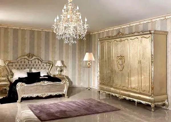 Luxury European Style Hand Carving Wardrobe