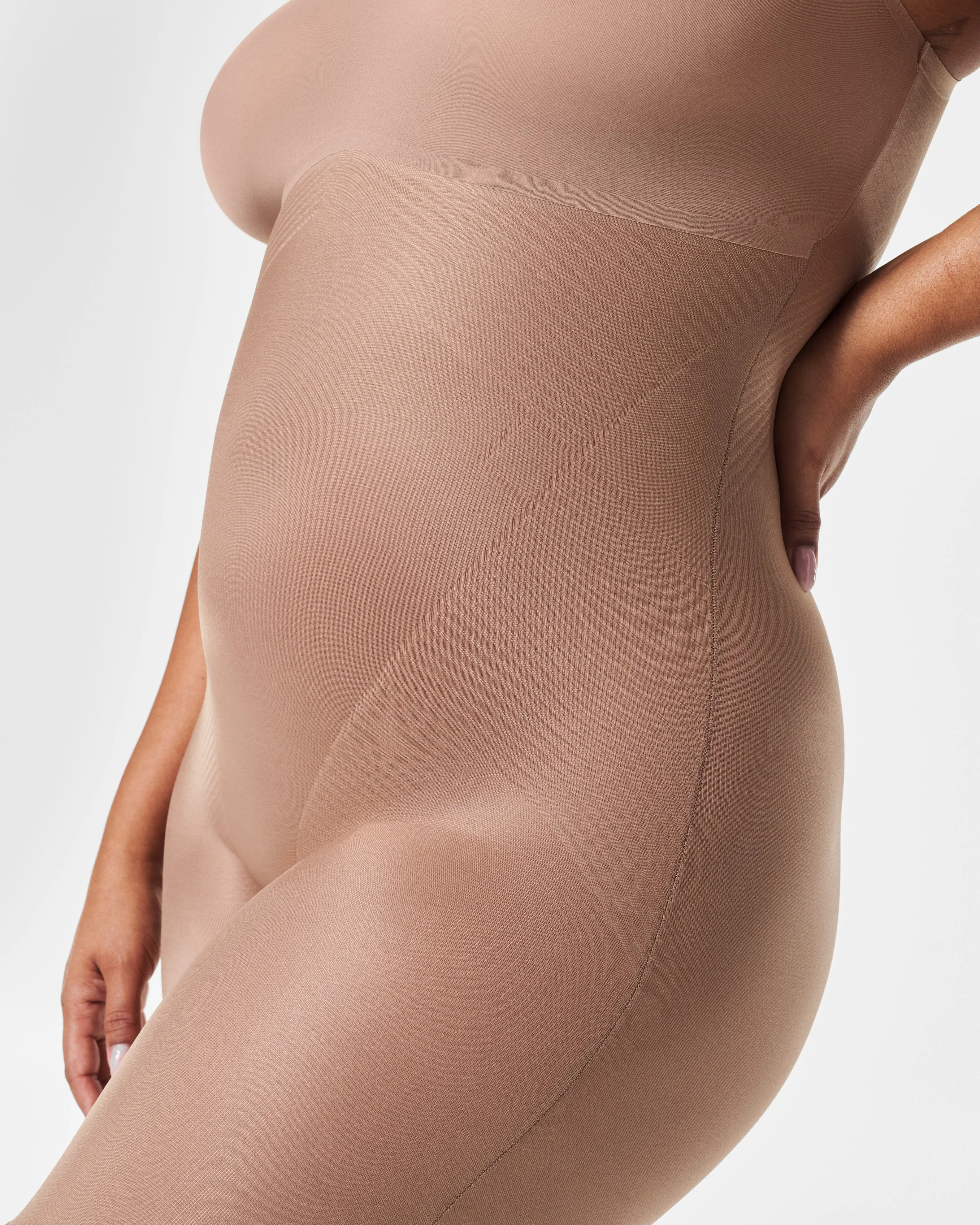 SPANXshape™ Invisible Mid-Thigh Bodysuit