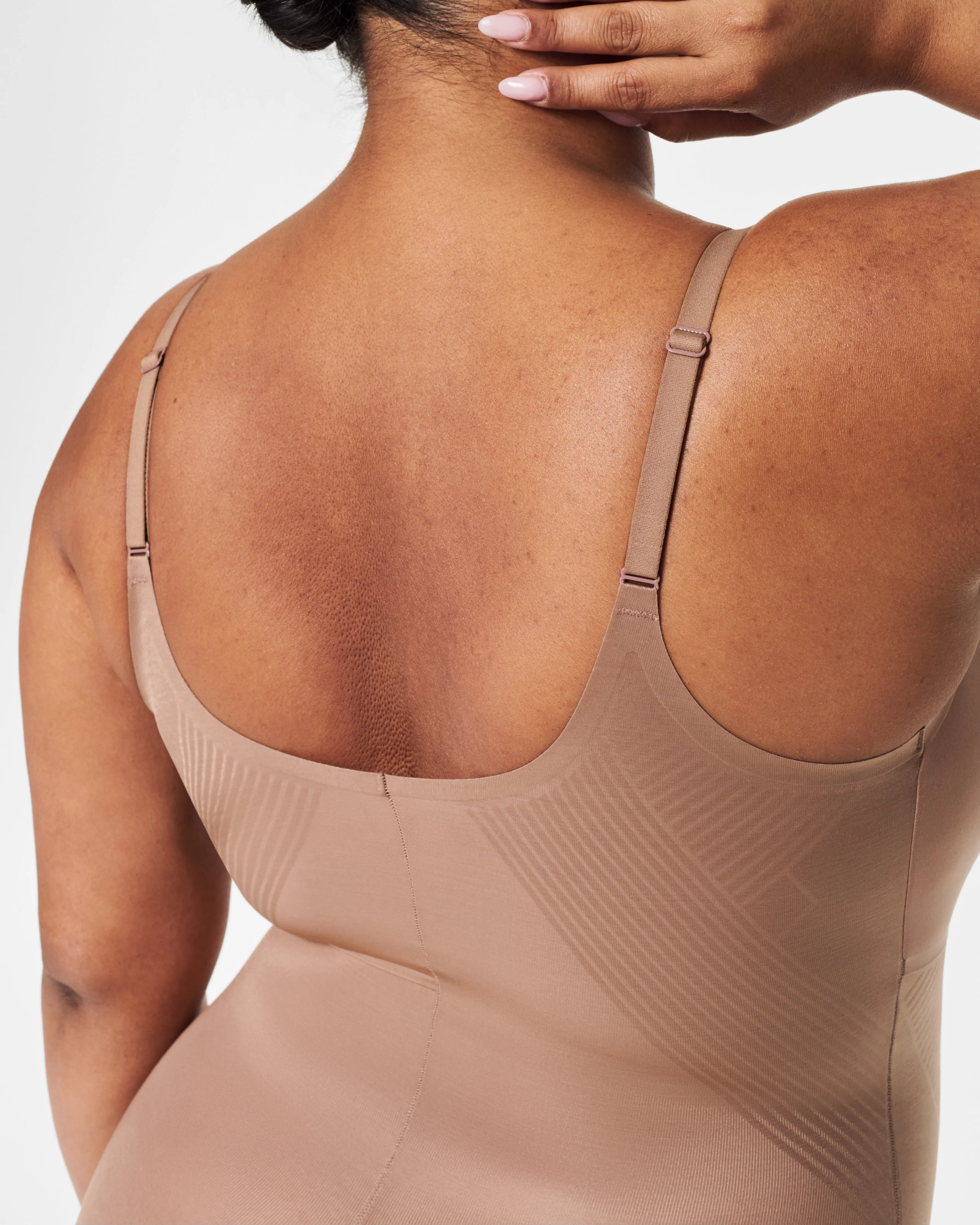 SPANXshape™ Invisible Mid-Thigh Bodysuit