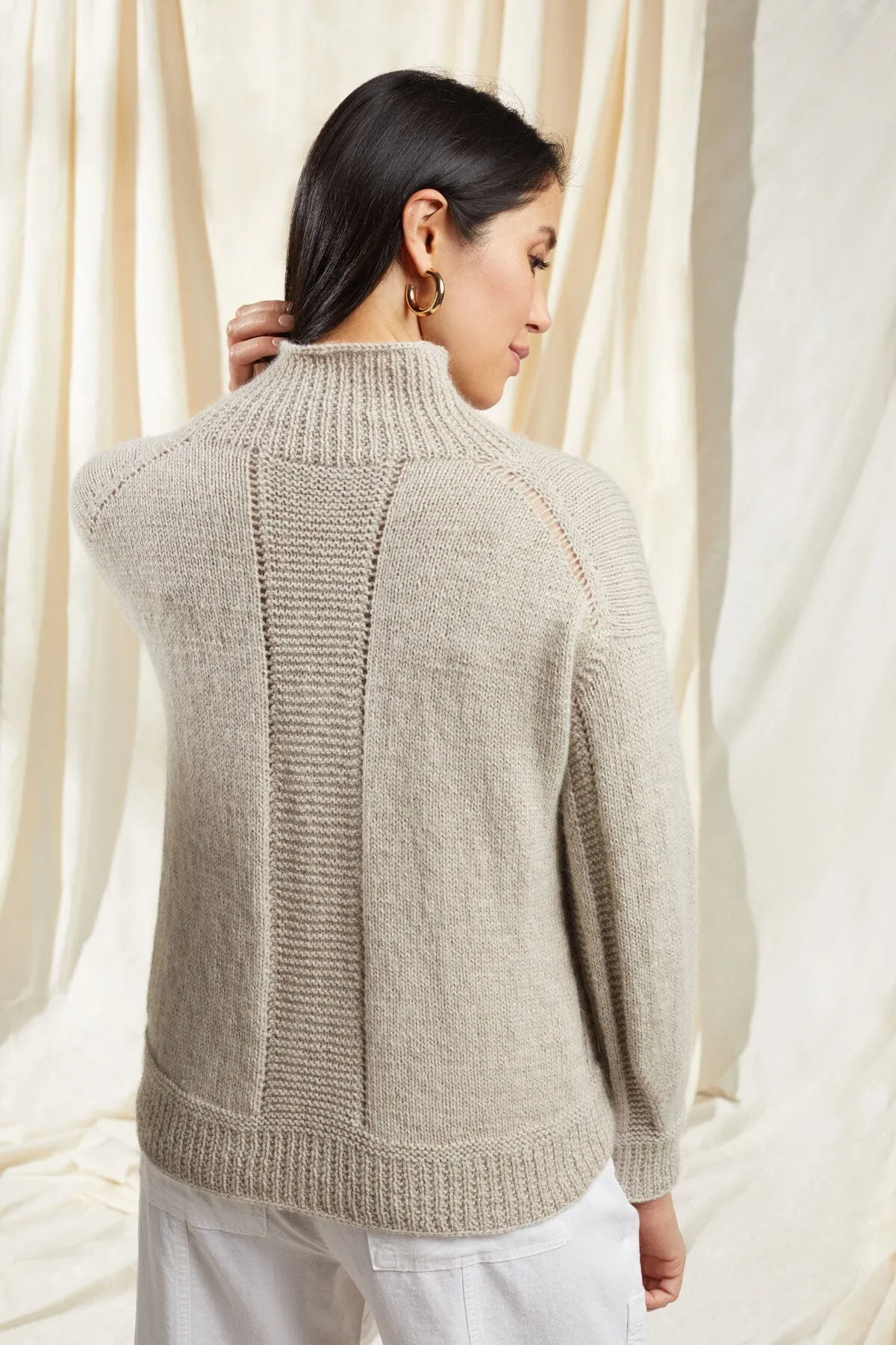 Streamline Pullover