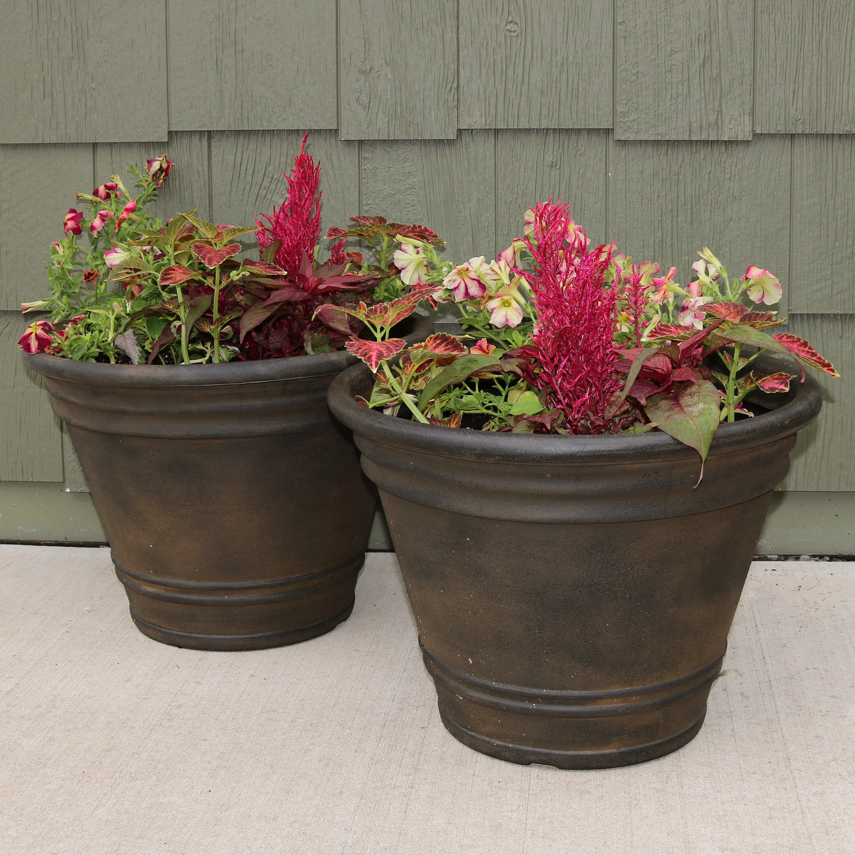 Sunnydaze Franklin Polyresin Outdoor Flower Pot Planter