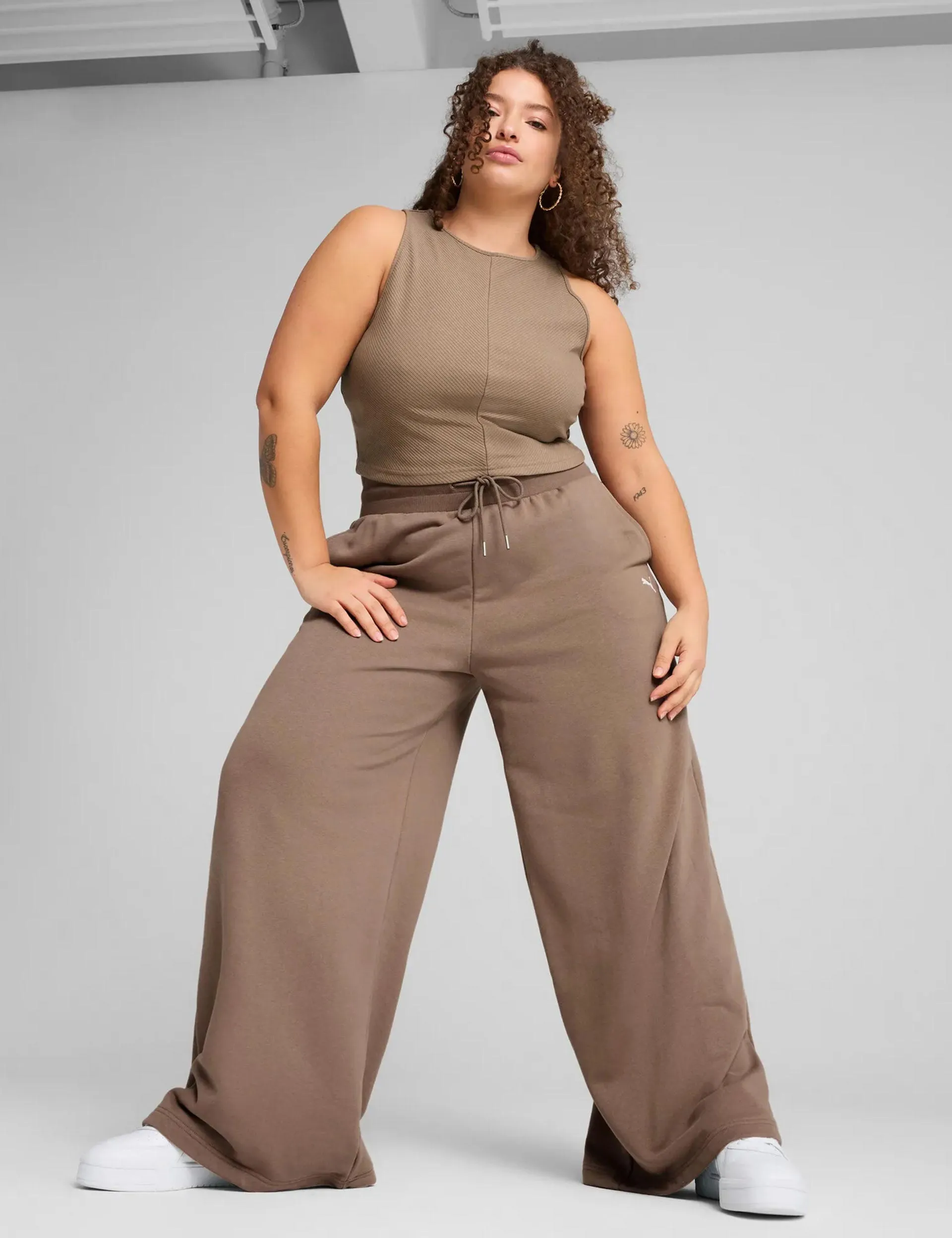 Wardrobe Ess Ribbed Crop Top - Totally Taupe