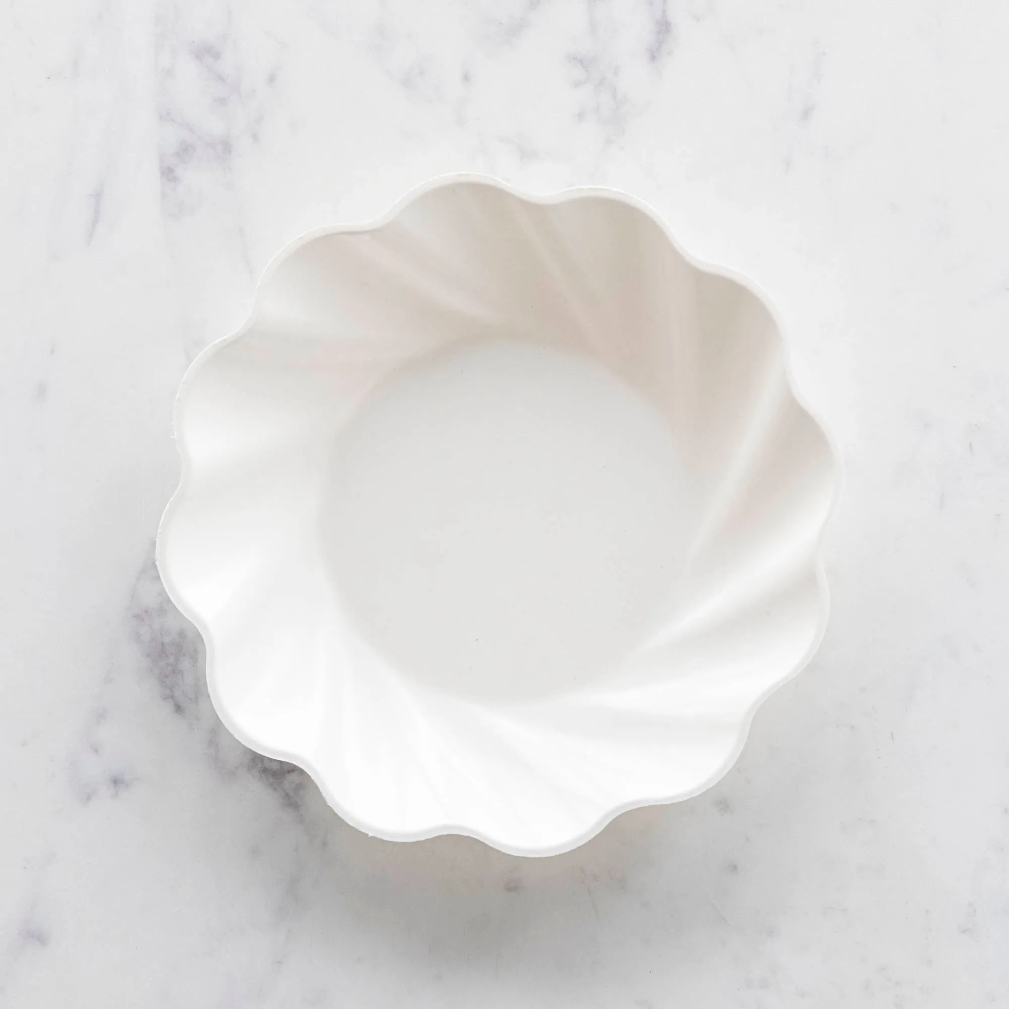 Wavy Eco Cream Plates