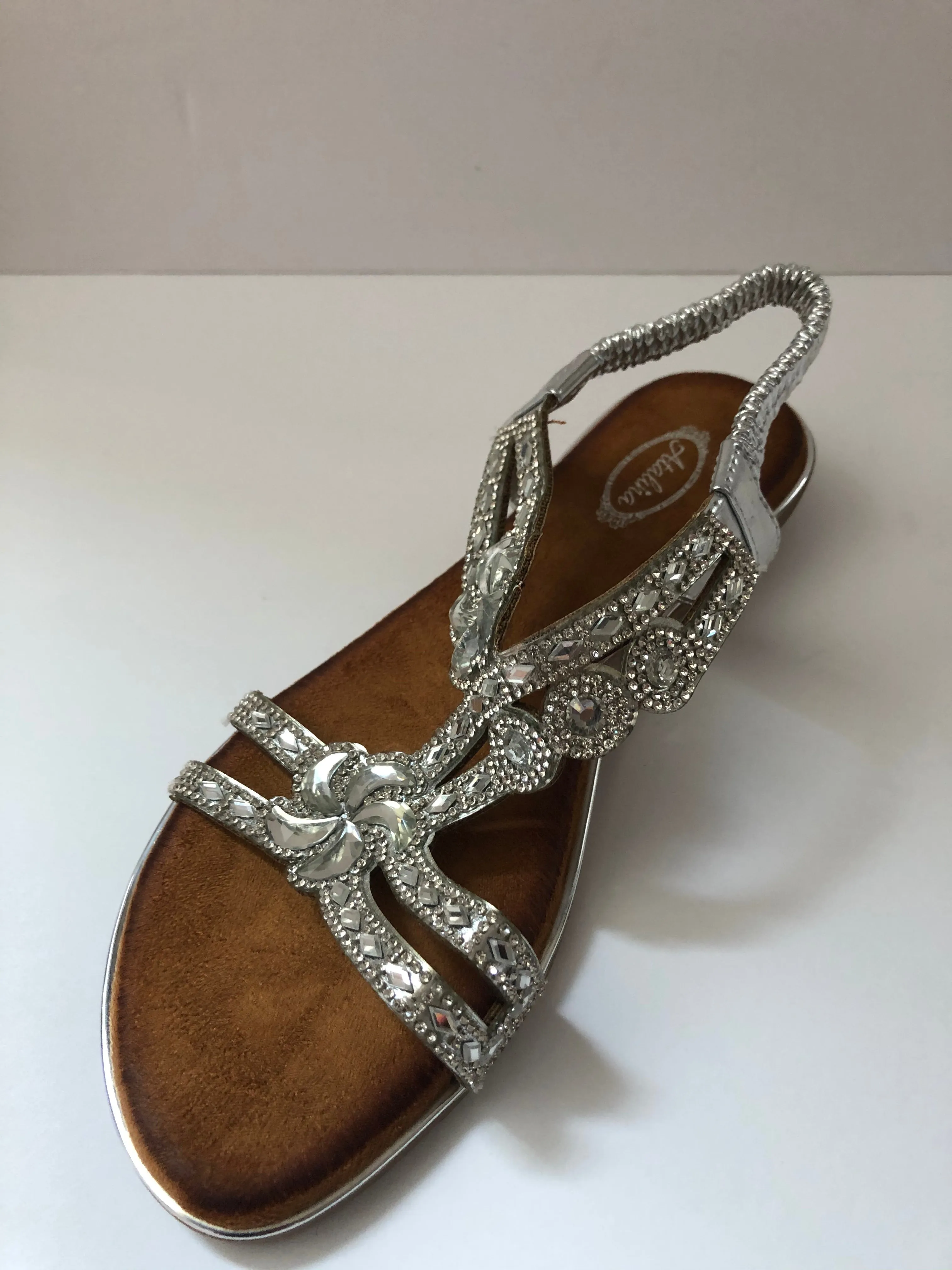 White Crystal Slingback Sandals with Floral Pattern (SILVER)